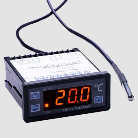ترموستات دیجیتال تابلویی سانوارد Sunward مدل SUN15TI  محدوده دمایی 50- الی 125+ سنسور IC