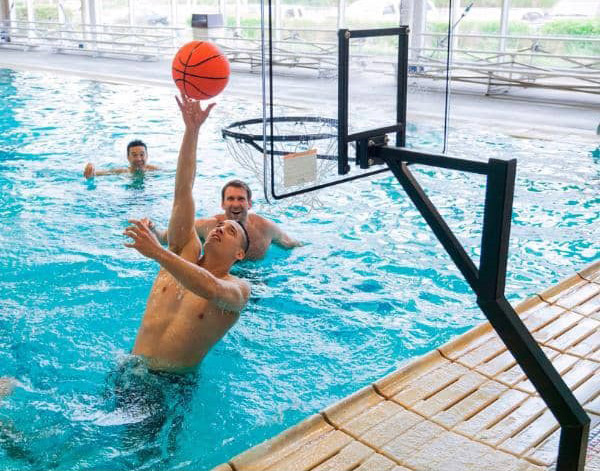 بسکتبال داخل استخر آکوامارین Jordan بسکتبال داخل استخر آکوامارین Jordan